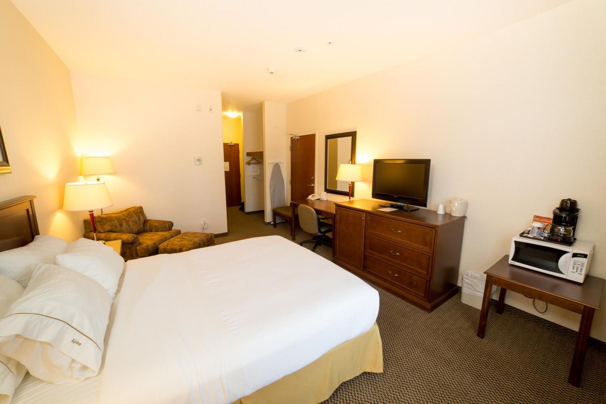 Holiday Inn Express & Suites Drayton Valley By Ihg Esterno foto