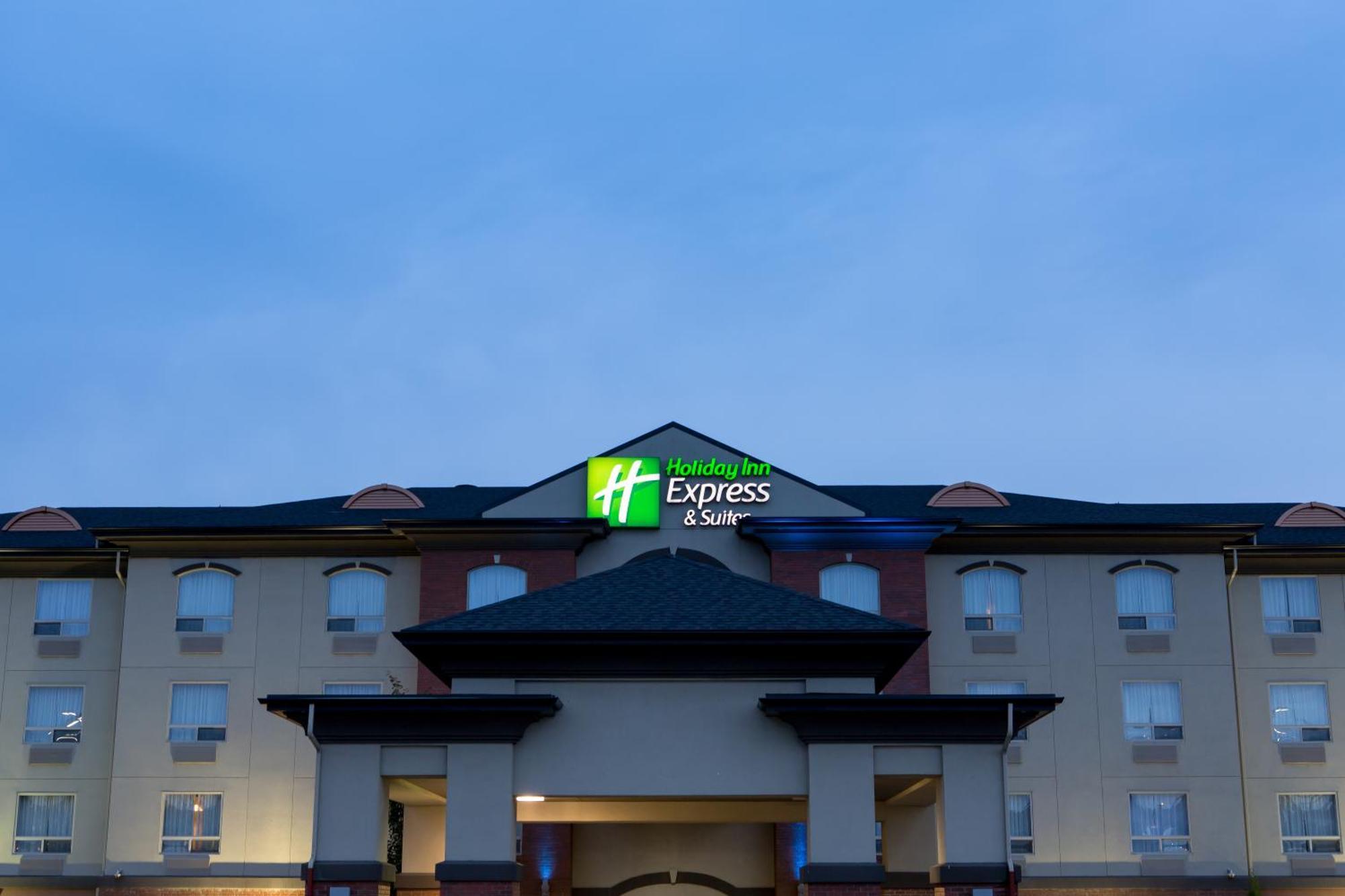 Holiday Inn Express & Suites Drayton Valley By Ihg Esterno foto