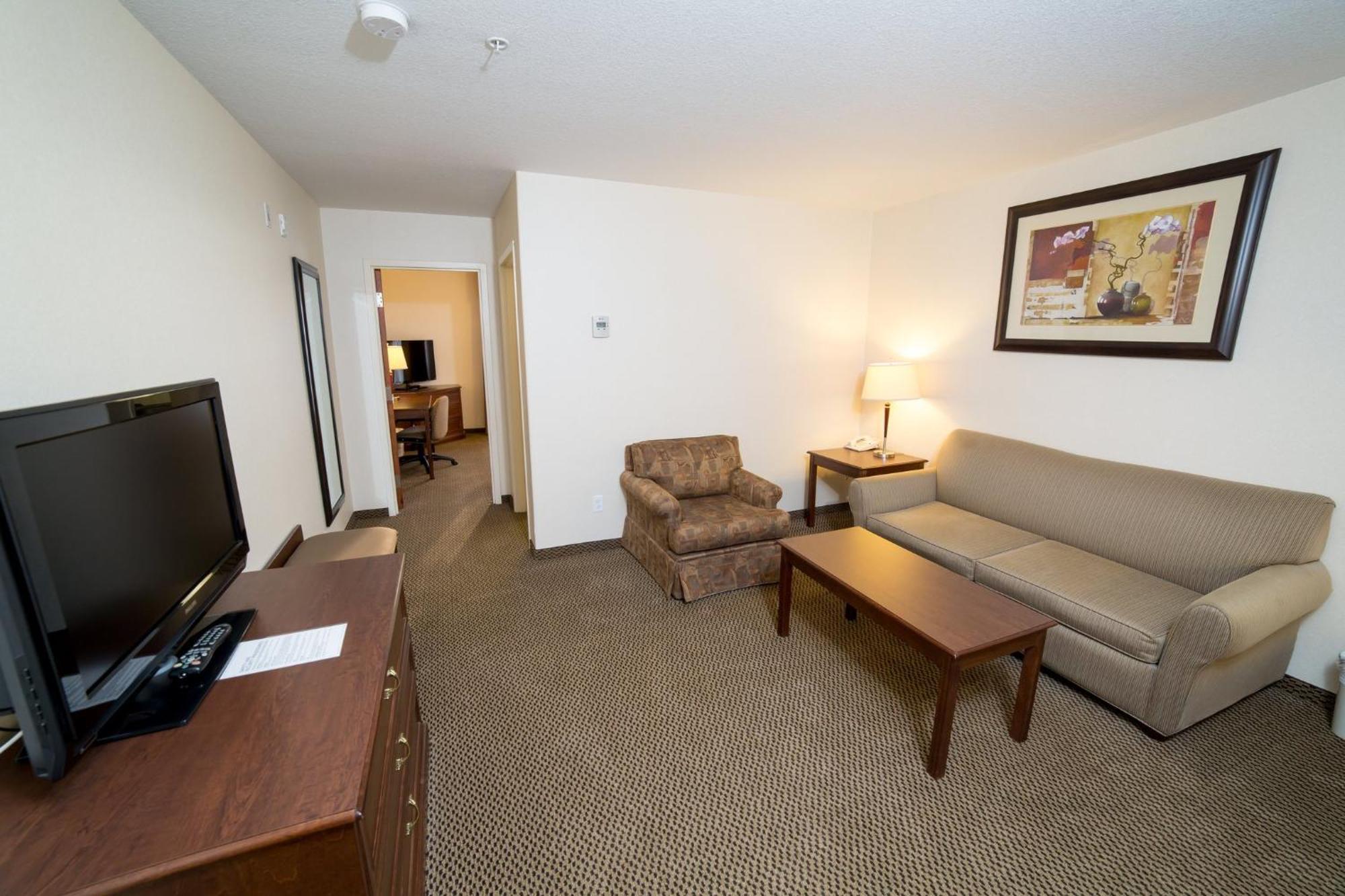 Holiday Inn Express & Suites Drayton Valley By Ihg Esterno foto